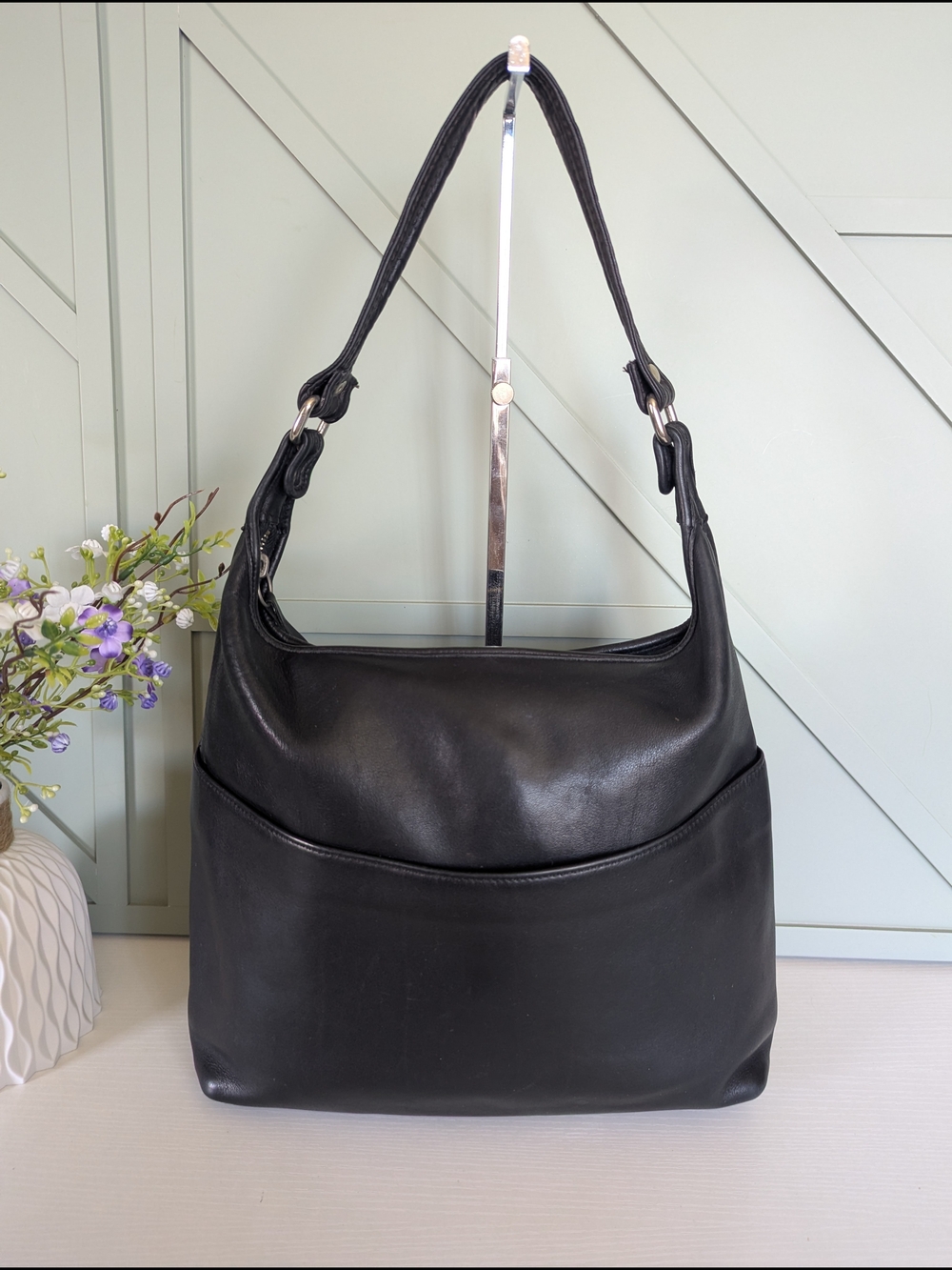 Vintage Coach Legacy Hobo Bag made from premium glovetanned leather. - Picture 3 of 12